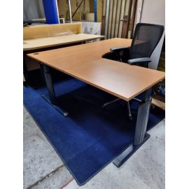 Wingbureau van Pami - Bureaus en Tafels