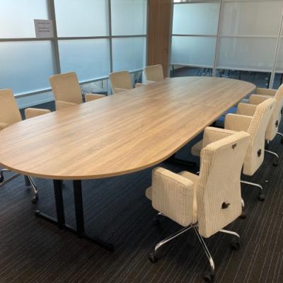 Vergadertafel Paperclip