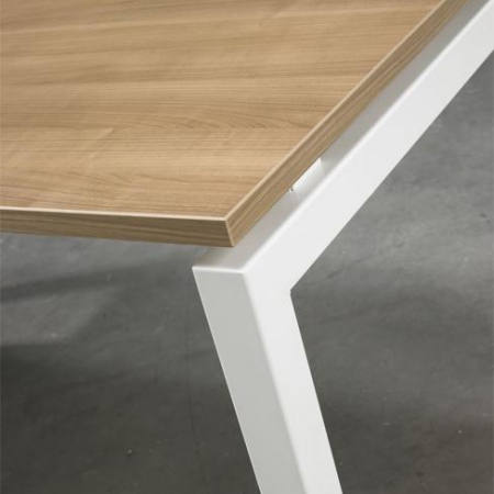 Bureaus en Tafels - Q-Bic tafel
