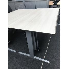 Samas tafel met slinger - Bureaus en Tafels