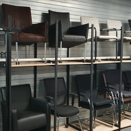 Stoelen - 1 Overzicht vergaderstoelen