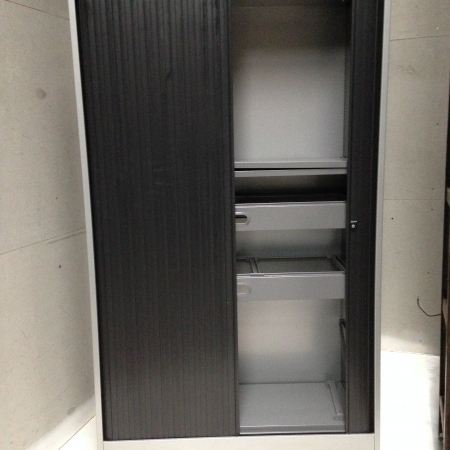 Tweedehands Kasten - Ahrend roldeurkasten