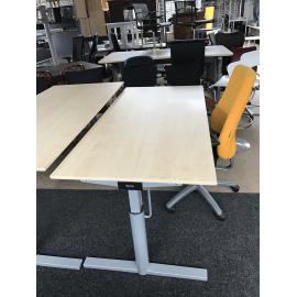 Gispen slinger - Bureaus en Tafels