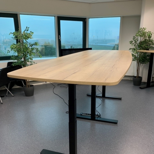 zit-sta vergadertafel