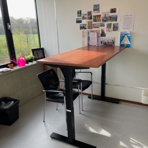 Zitsta vergadertafel