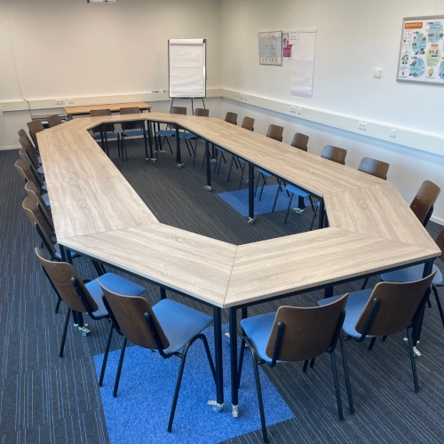 Verrijdbare vergadertafels (2).jpg