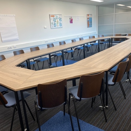 Verrijdbare vergadertafels (1).jpg