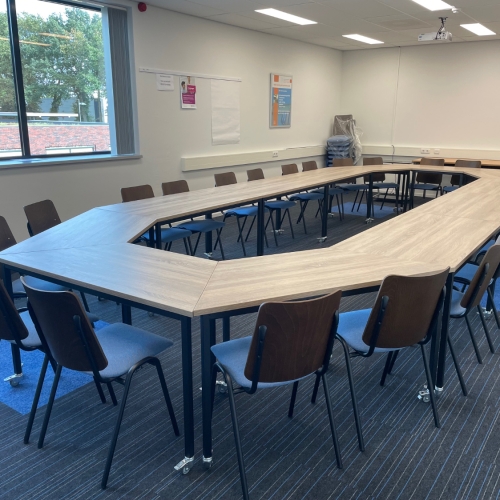 Verrijdbare vergadertafels (4).jpg